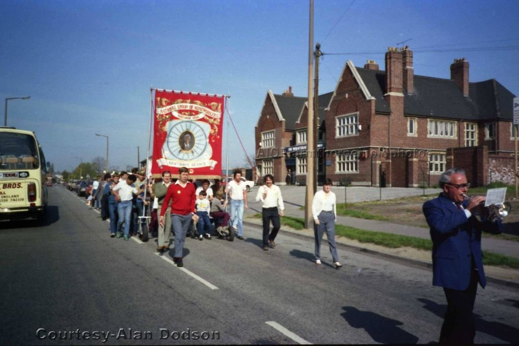 Ray Wilkinson in the red sweater.